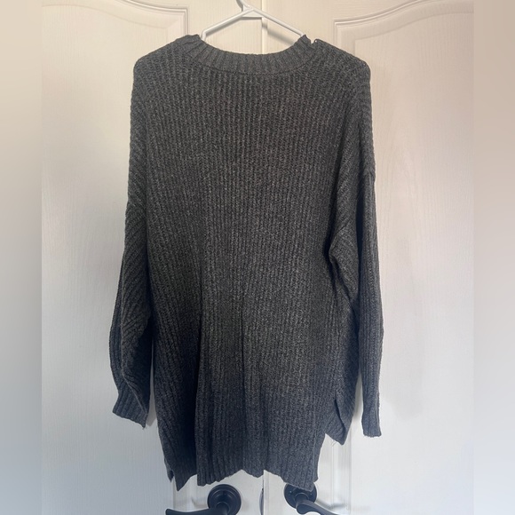 American Eagle Sweater - Picture 2 of 3